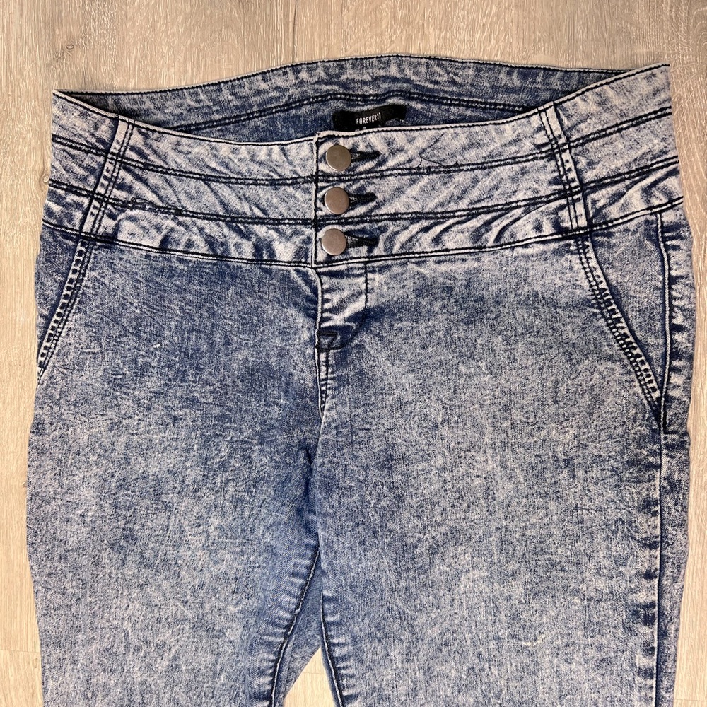 FOREVER 21 ACID WASH HIGH WAIST JEANS